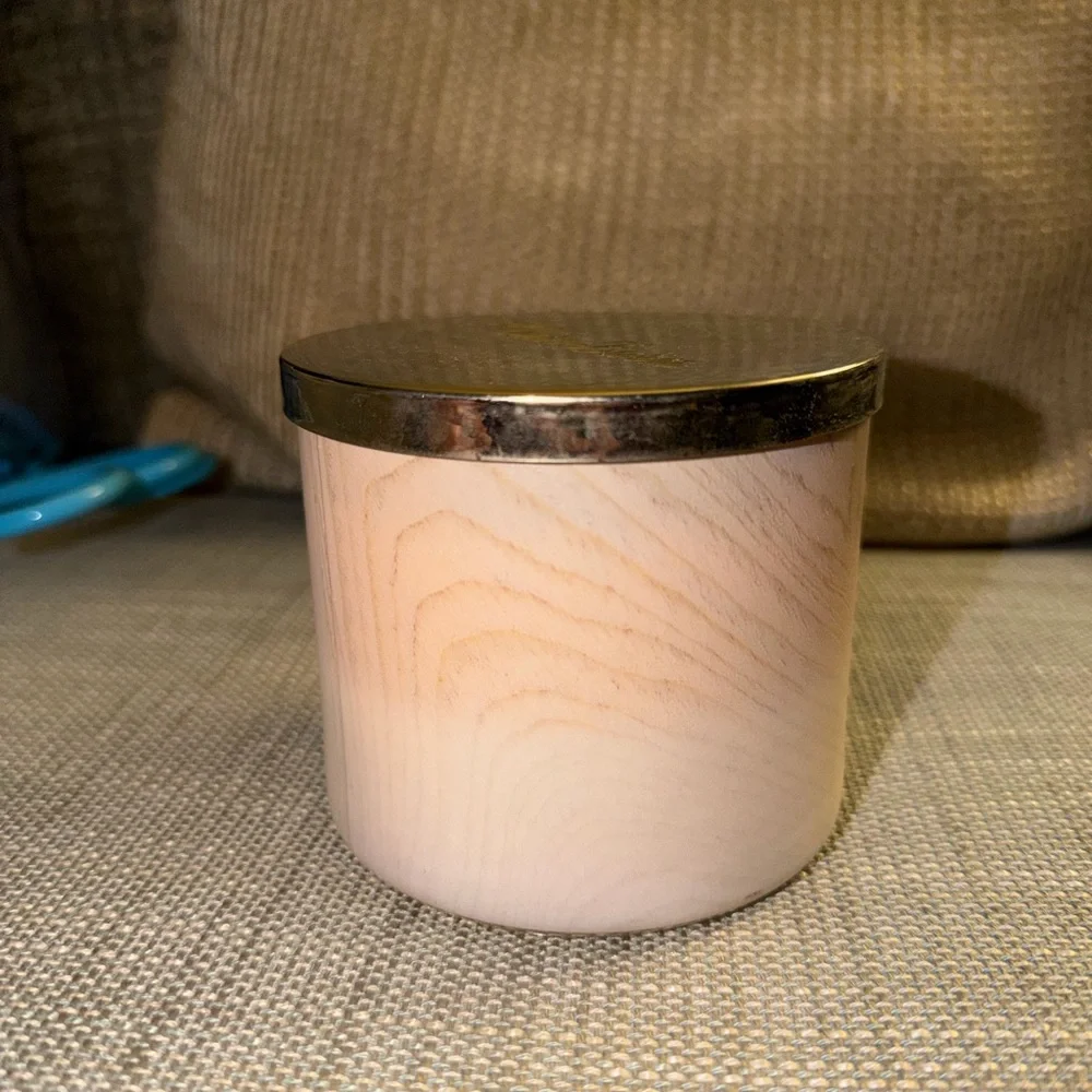 Bath & Body Works White Barn‎ PINEAPPLE MANGO 3 Wick Scented Candle